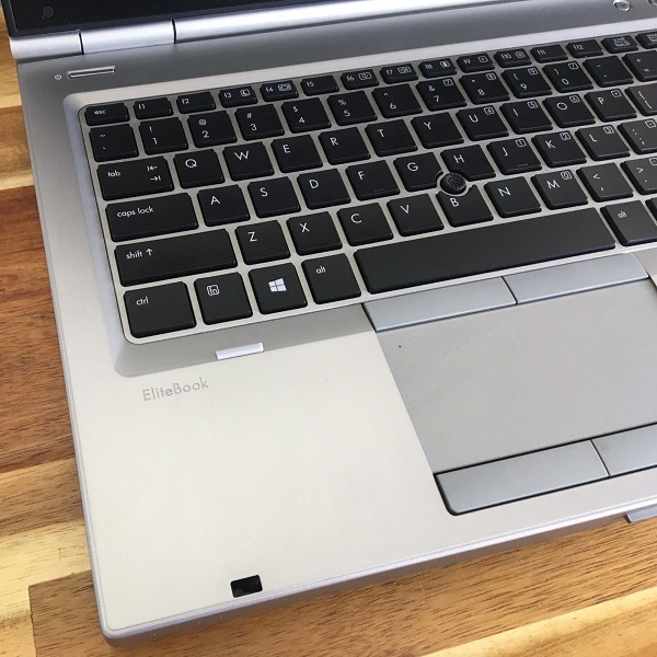HP ELITEBOOK 8470P i5
