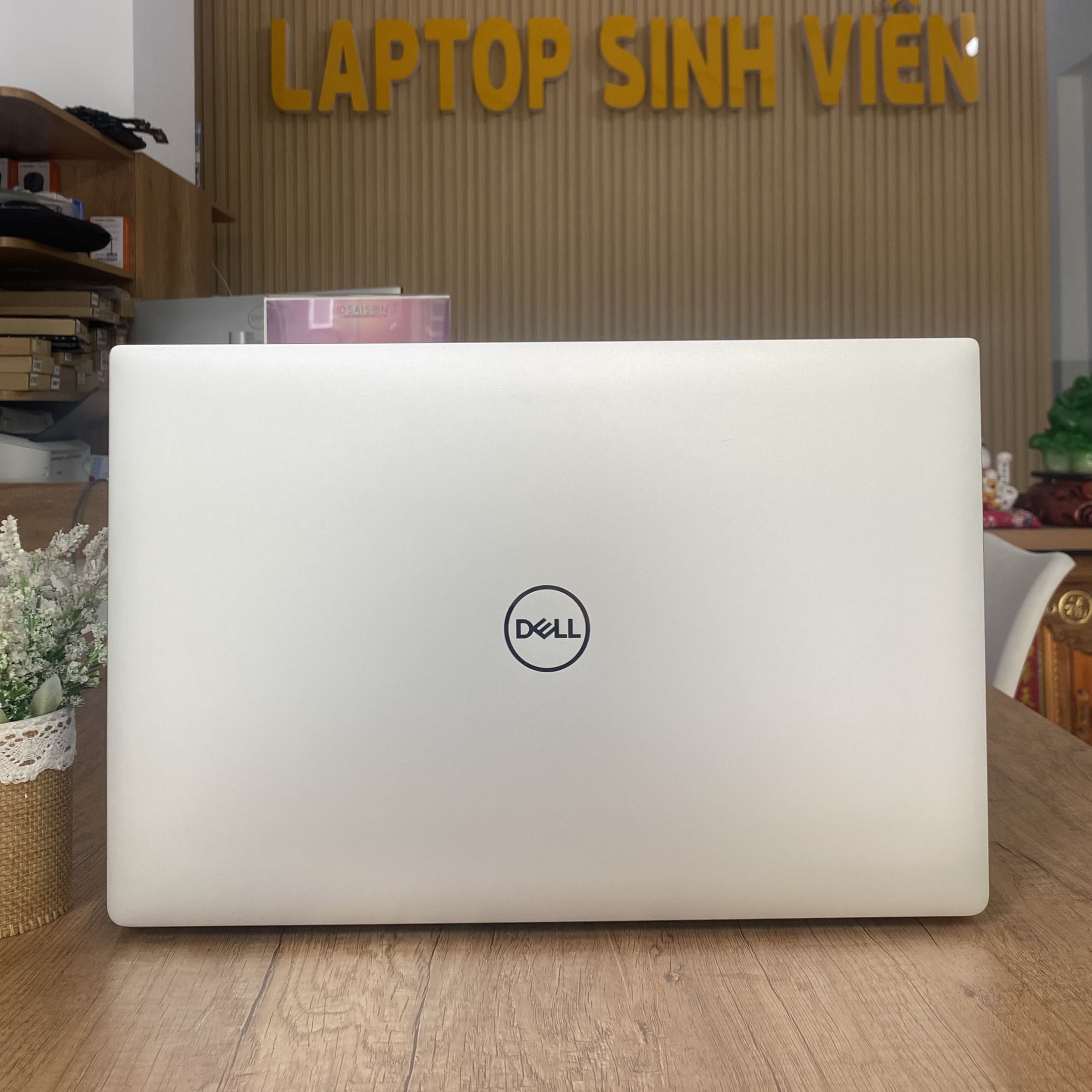 Dell XPS 15 7590 Chuyên Game Đồ Họa