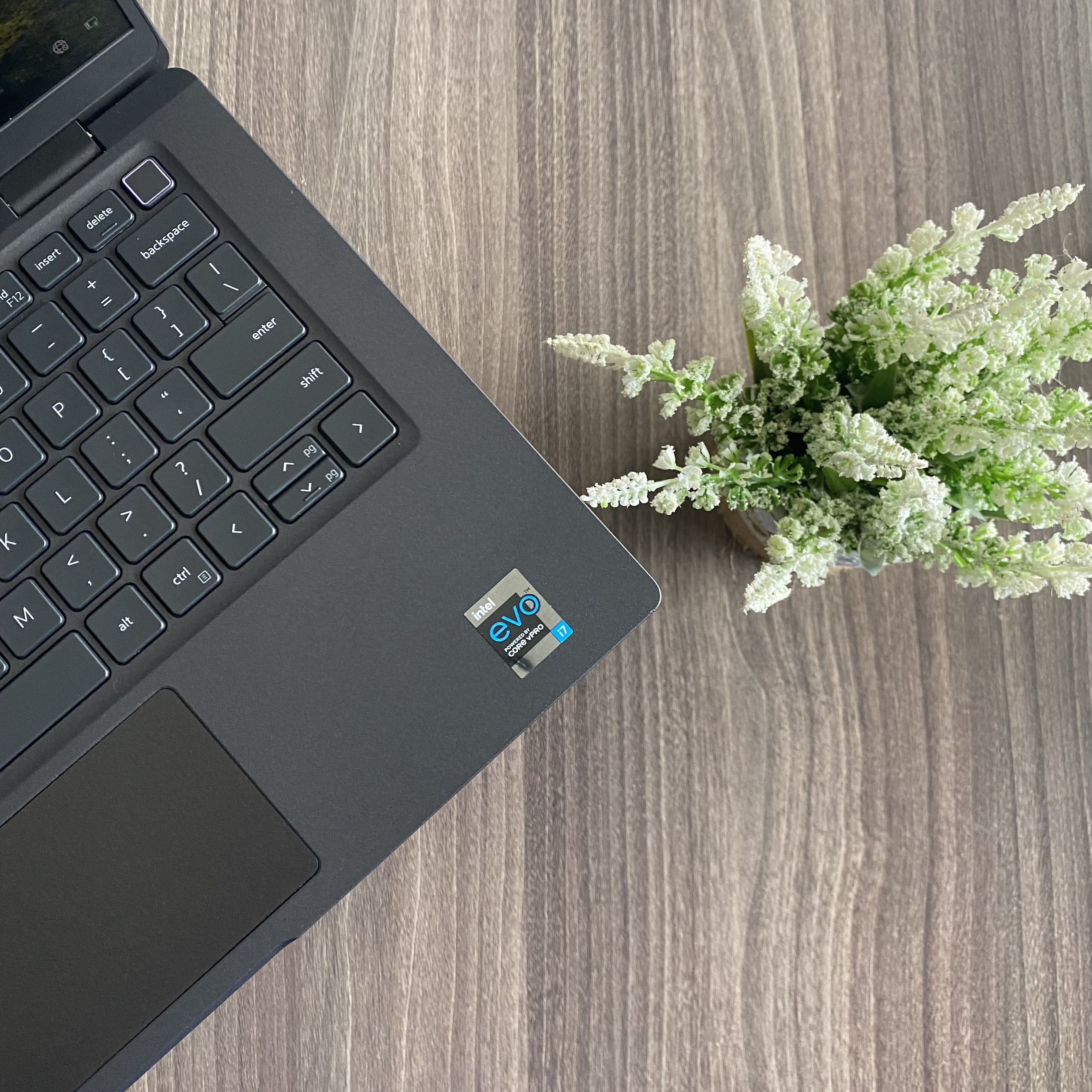 Dell Latitude 7320