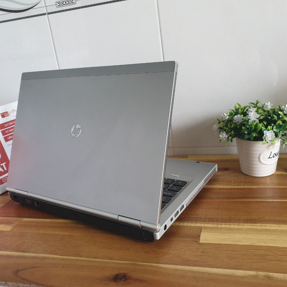 HP Elitebook 8460P i5 Onboard