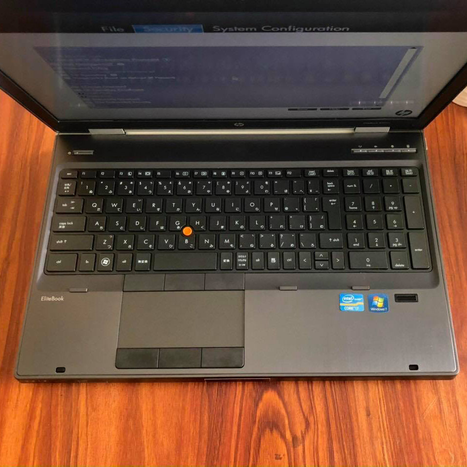 HP Workstation 8560W i7