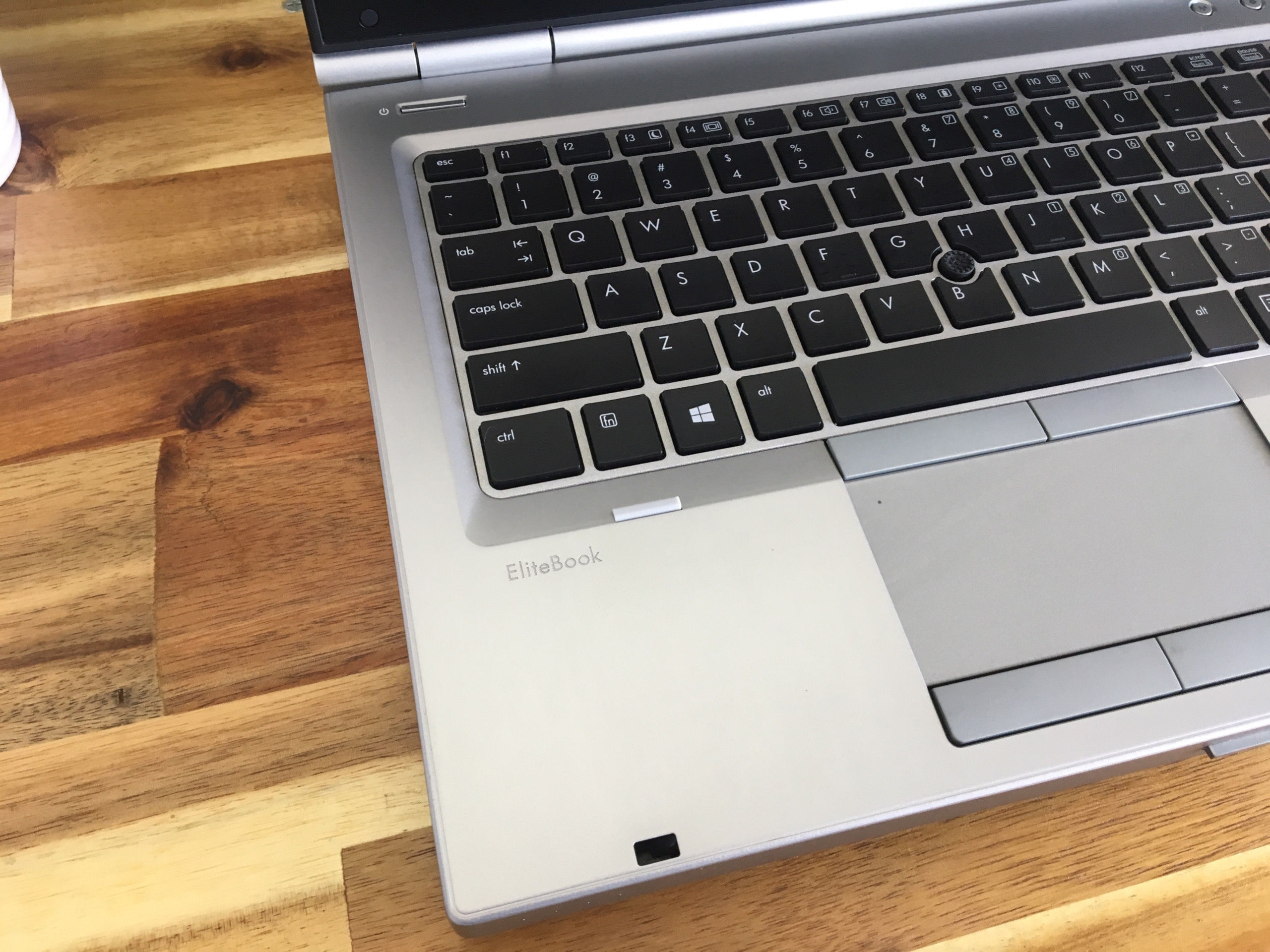 HP ELITEBOOK 8470P i5