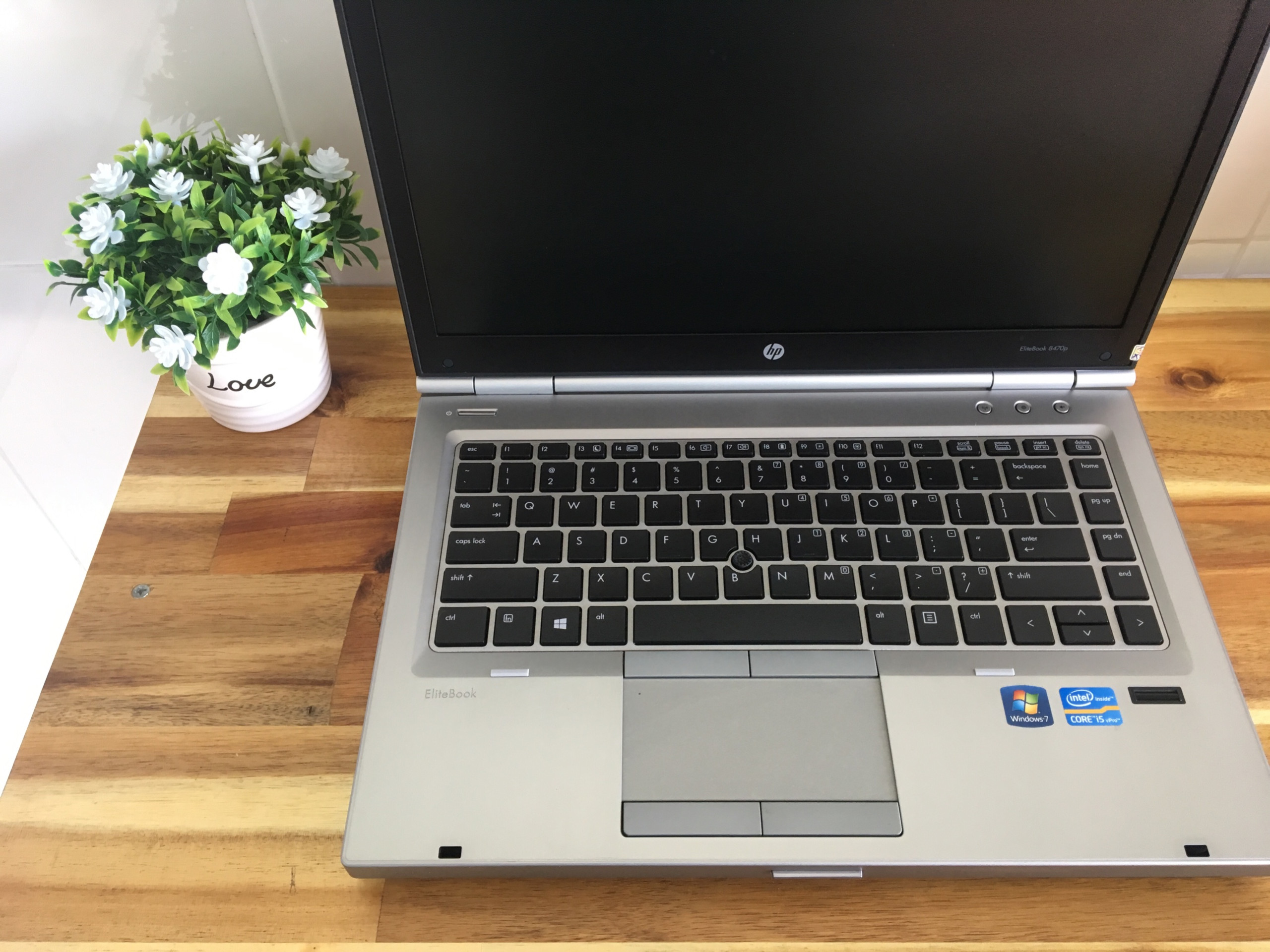 HP ELITEBOOK 8470P i5