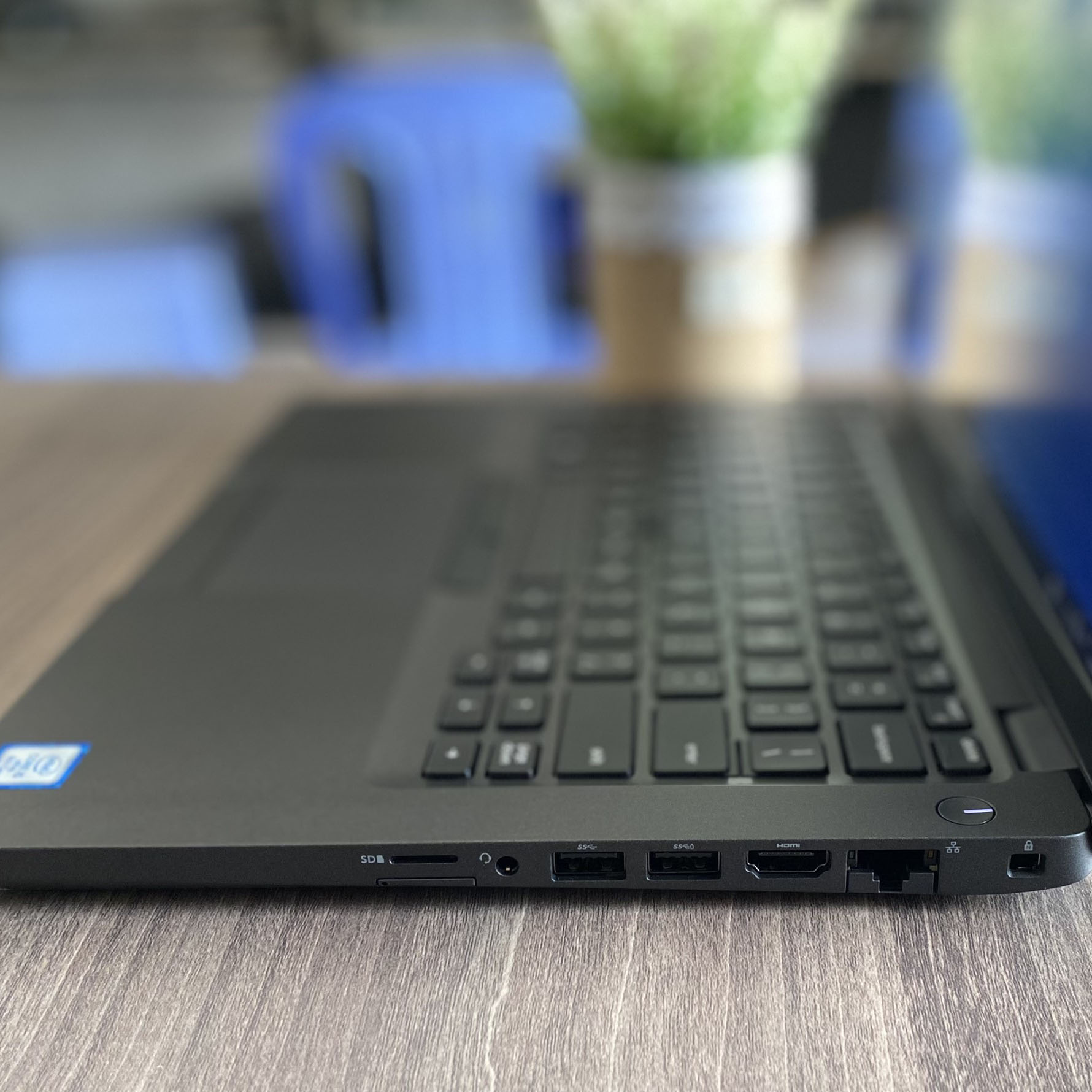Dell Latitude 5400 Thế Hệ 8