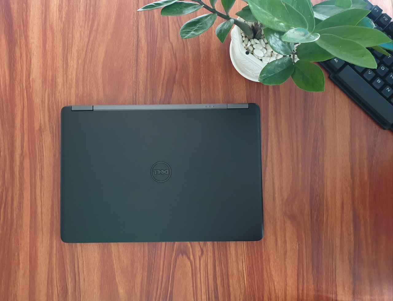 Dell Latitude E7250 Core i5 Nhỏ Gọn