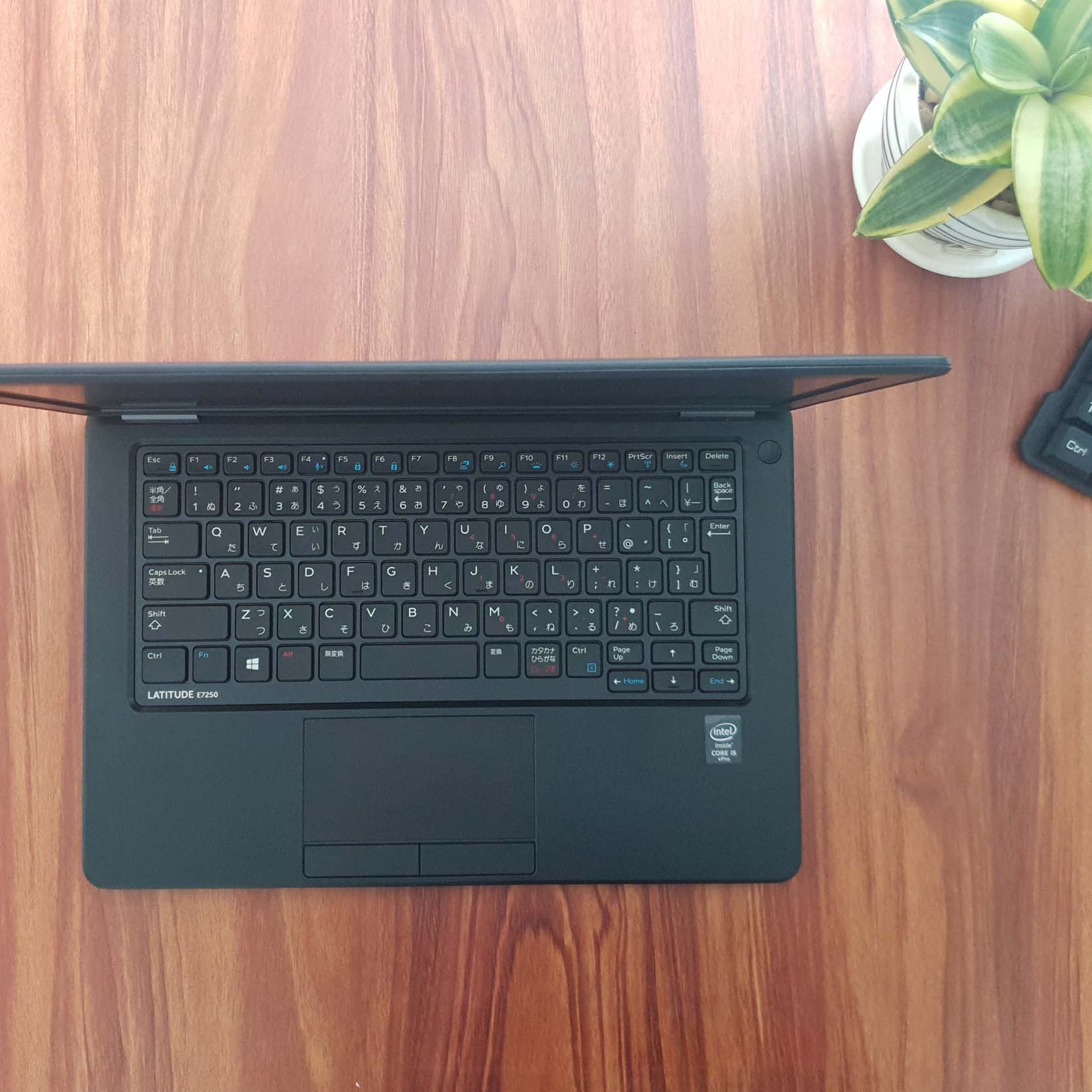 Dell Latitude E7250 Core i5 Nhỏ Gọn
