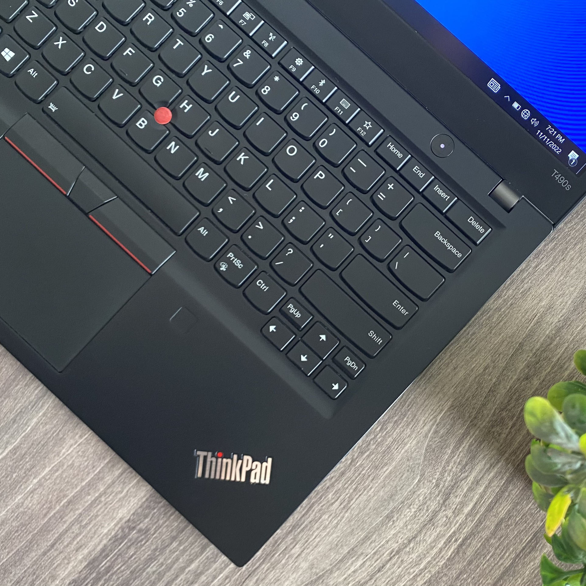 Lenovo Thinkpad T490s