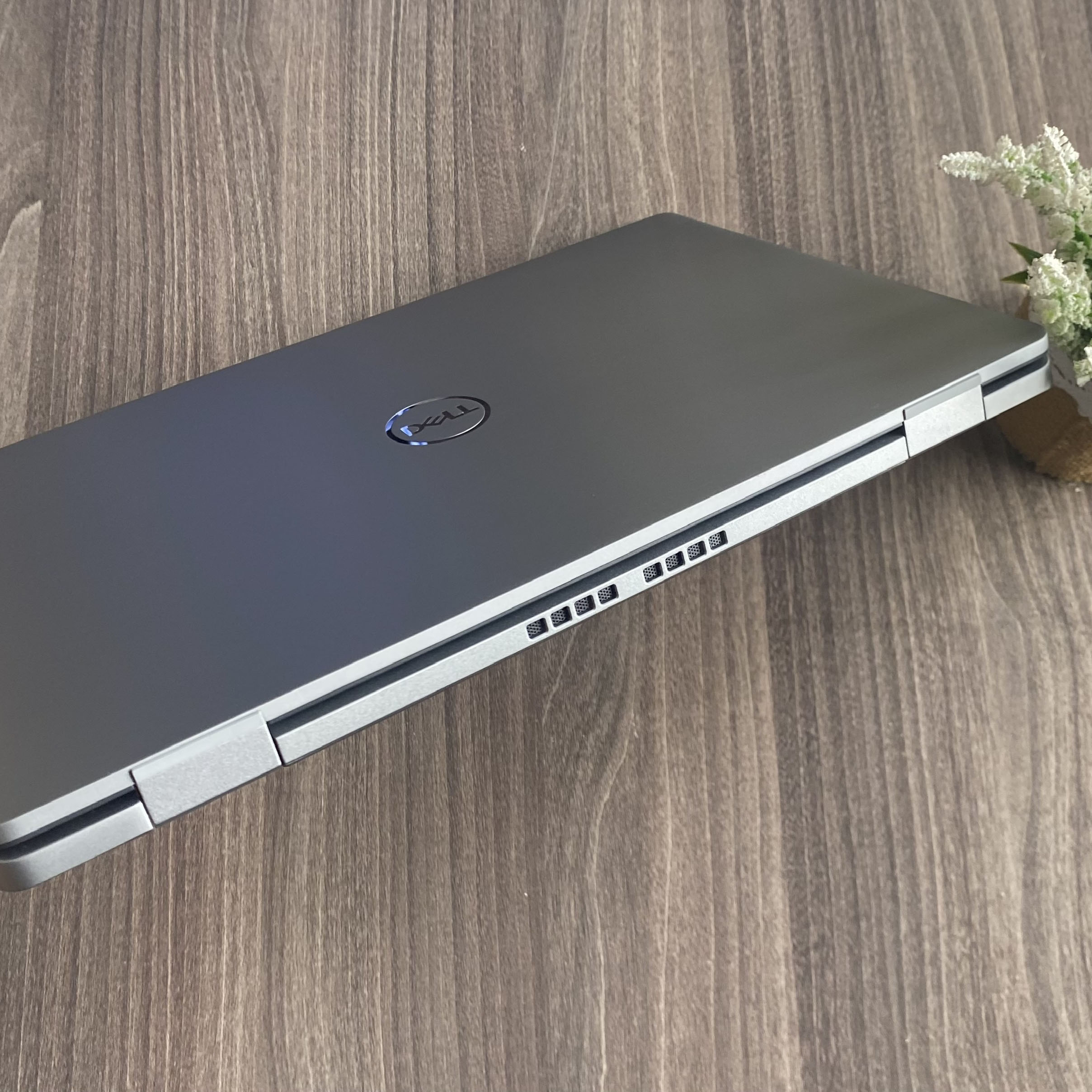 Dell Latitude 7330 năm 2023 (Aluminum)