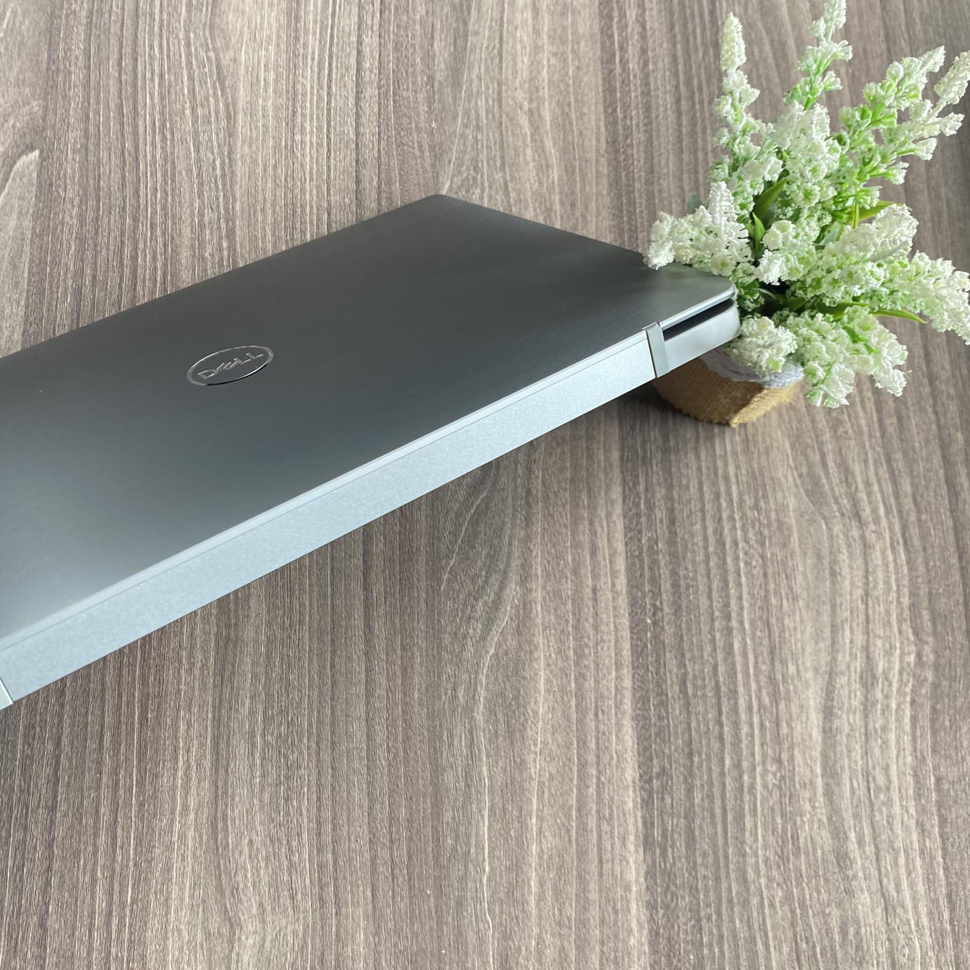 Dell Latitude 7300 Vỏ Nhôm