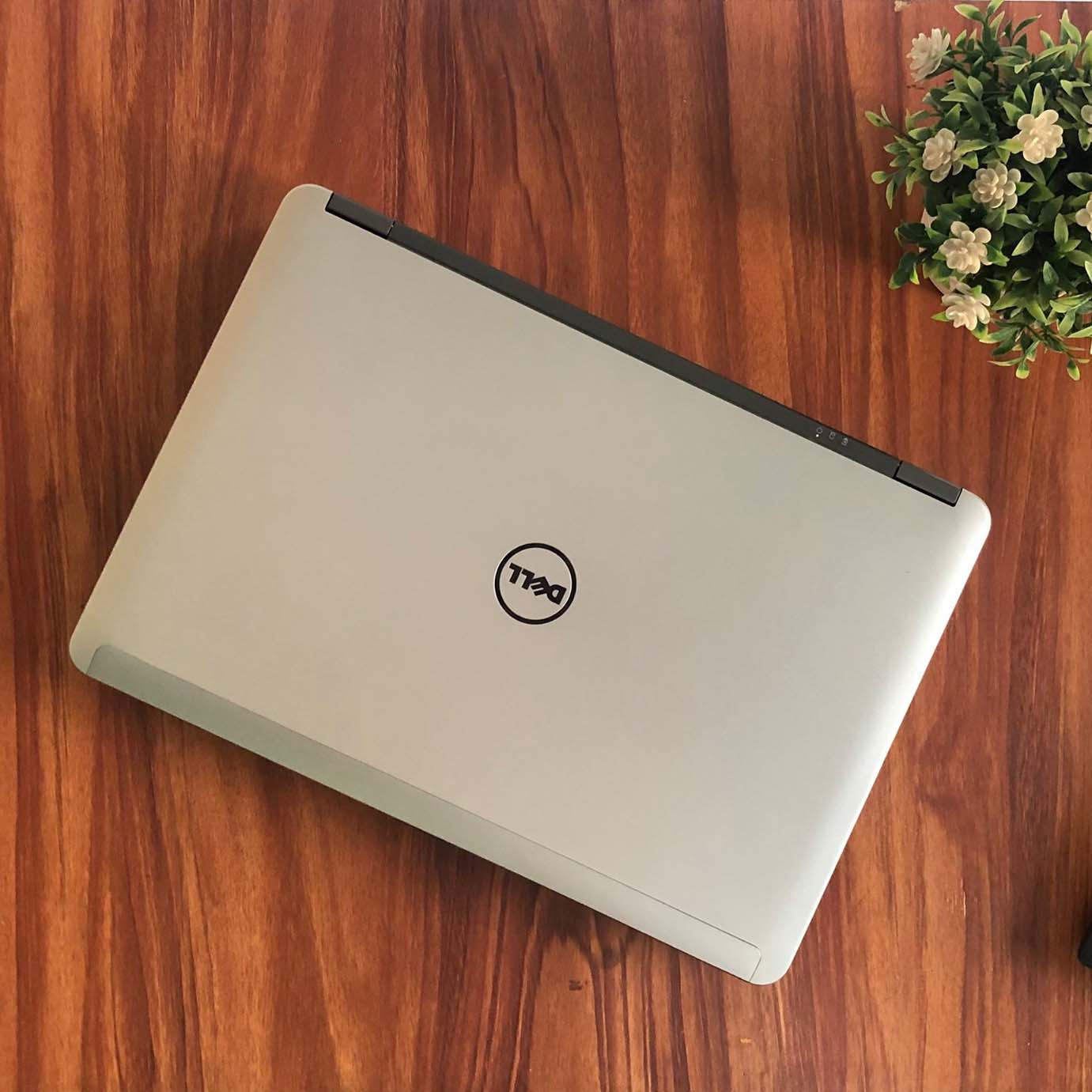 Dell Latitude E6440 Card rời 2GB