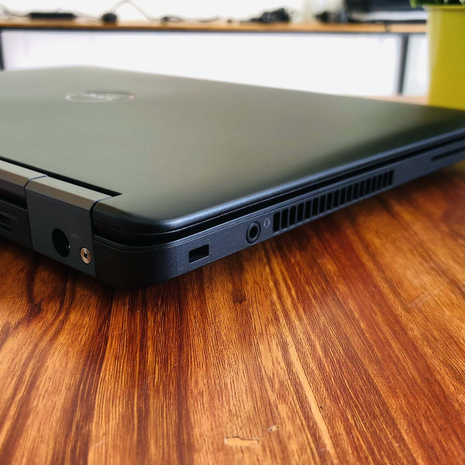 Dell Latitude E5450 Core i5 thế hệ 5