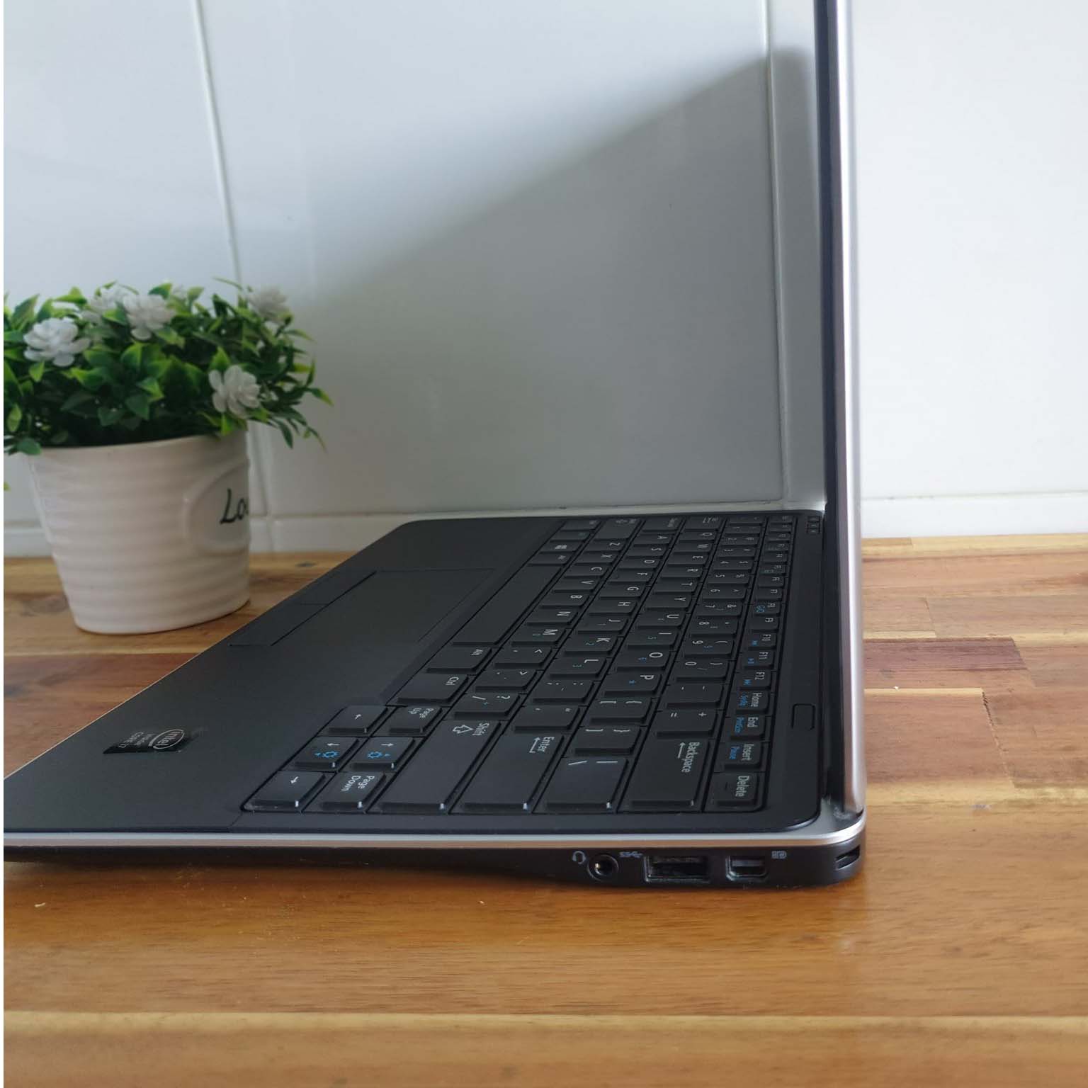 Dell Latitude E7240 Core i7 thế hệ 4